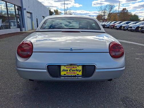 2005 Ford Thunderbird 