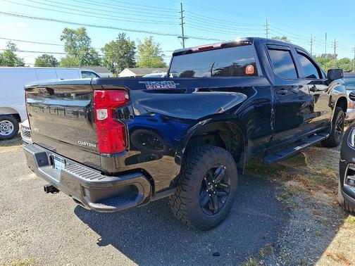 2023 Chevrolet Silverado 1500 Custom Trail Boss