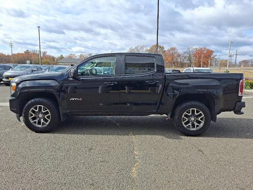 2022 GMC Canyon AT4 w/Leather