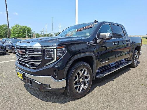 2022 GMC Sierra 1500 SLT