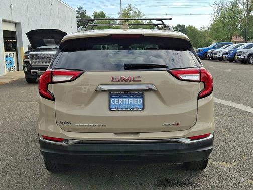 2022 GMC Terrain AT4