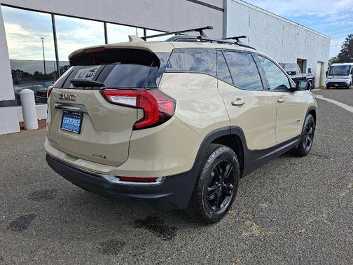 2022 GMC Terrain AT4