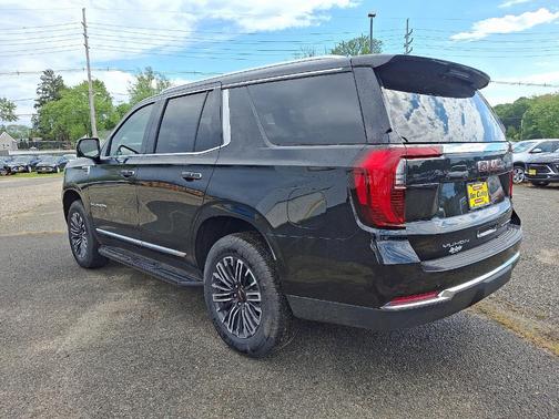 2025 GMC Yukon Elevation