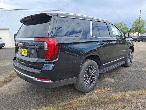 2025 GMC Yukon Elevation