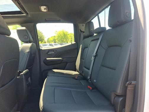 Summit White 2026 GMC Canyon Elevation