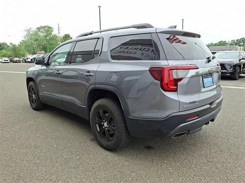 2022 GMC Acadia AT4