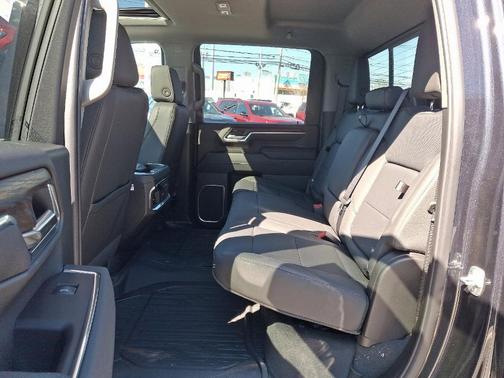 2025 GMC Sierra 2500 SLT