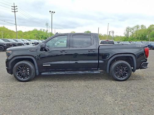 Onyx Black 2022 GMC Sierra 1500 Elevation