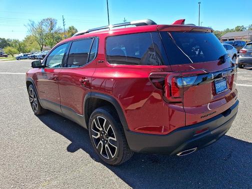 2021 GMC Acadia SLT