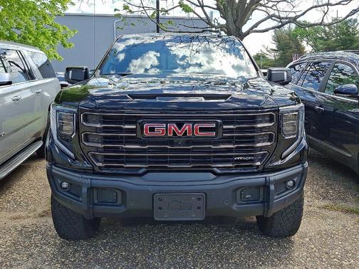Onyx Black 2024 GMC Sierra 1500 AT4X