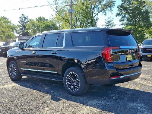2025 GMC Yukon XL Elevation