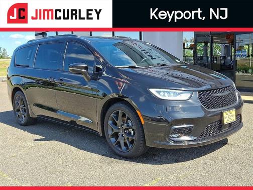 2021 Chrysler Pacifica Touring-L