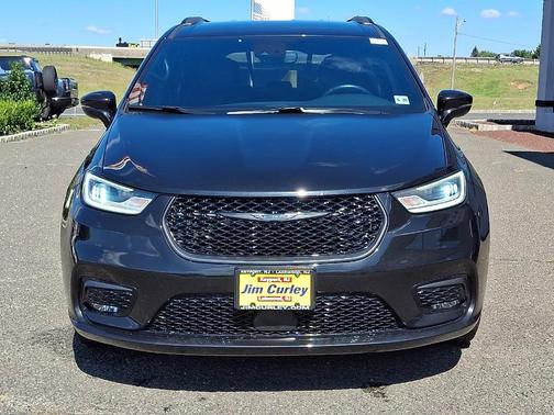 2021 Chrysler Pacifica Touring-L