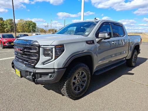 2024 GMC Sierra 1500 AT4X