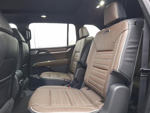 2026 GMC Acadia AWD Denali Ultimate