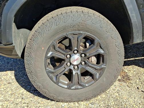 2024 GMC Canyon Elevation