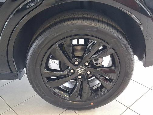 Ebony Twilight Metallic 2026 Buick Encore GX Sport Touring