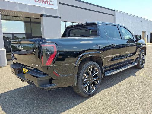 2025 GMC Sierra EV Denali
