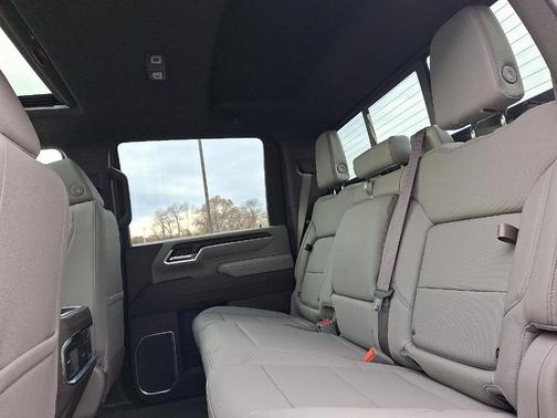 2026 GMC Sierra 2500 SLT