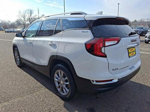 2022 GMC Terrain SLT