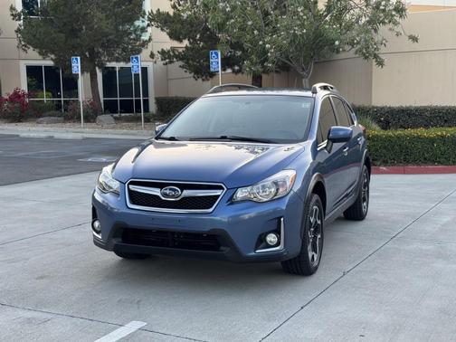 Blue 2017 Subaru Crosstrek 2.0i Premium