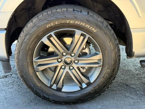 ICONIC SILVER METALLIC 2023 Ford F-150 XLT