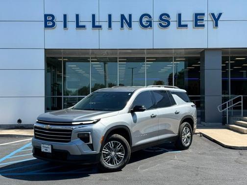 Sterling Gray Metallic 2024 Chevrolet Traverse LT