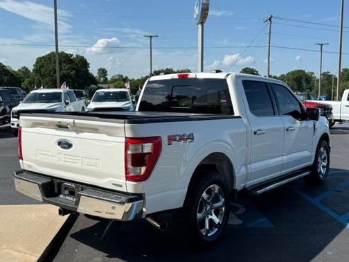 STAR WHITE METALLIC TRICOAT 2022 Ford F-150 LARIAT