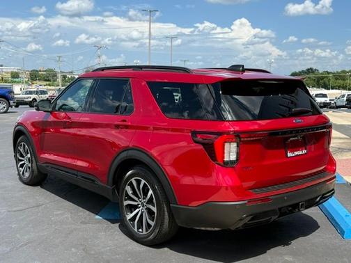 RAPID RED MET TINTED CC 2025 Ford Explorer ST-LINE