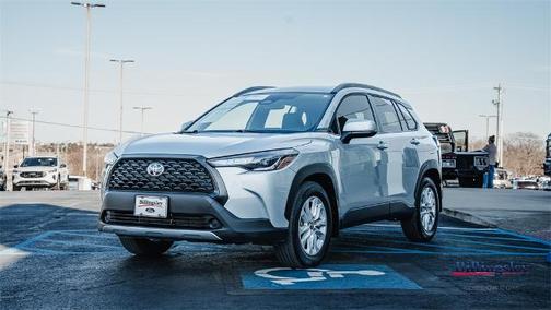 2023 Toyota Corolla Cross LE