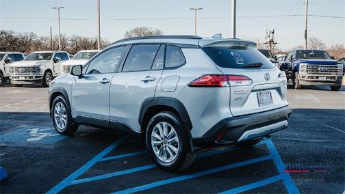 2023 Toyota Corolla Cross LE