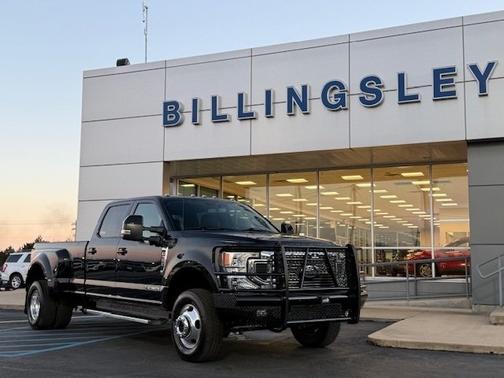2022 Ford F-350 LARIAT SUPER DUTY
