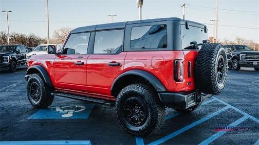 2023 Ford Bronco WILDTRAK
