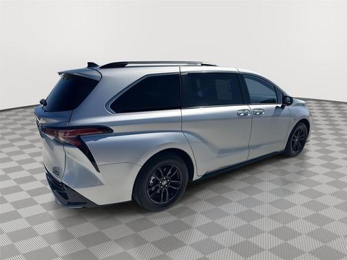 2023 Toyota Sienna XSE 7 Passenger