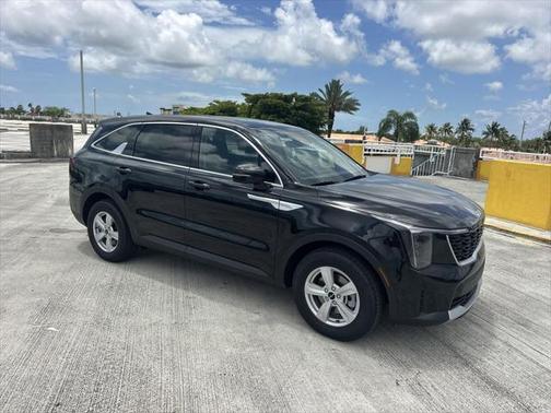 2025 Kia Sorento LX