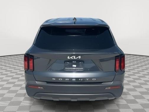 2022 Kia Sorento LX