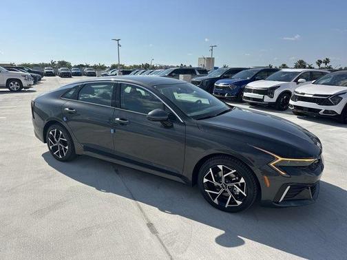2025 Kia K5 EX
