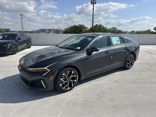 2025 Kia K5 EX