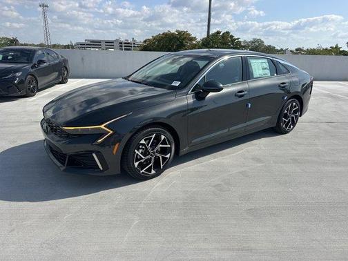 2025 Kia K5 EX