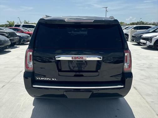 2018 GMC Yukon XL Denali