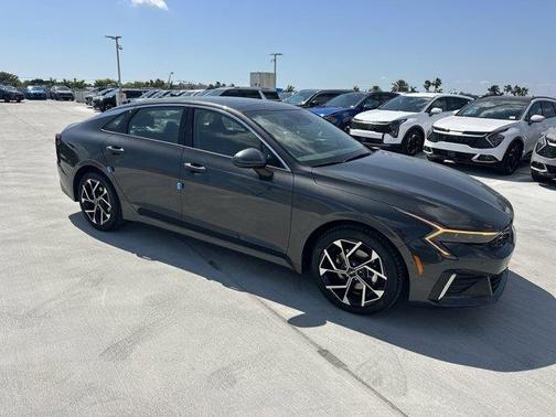 2025 Kia K5 EX