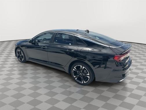 Ebony Black 2024 Kia K5 GT-Line