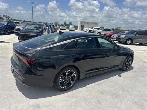 2025 Kia K5 GT-Line