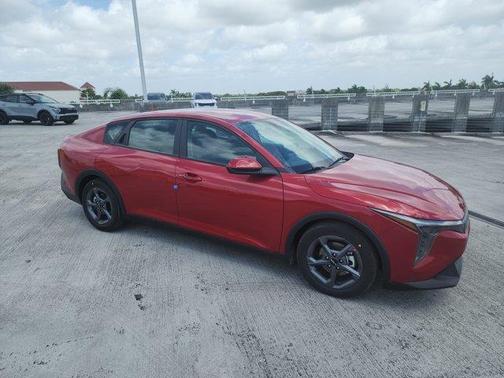 2025 Kia K4 LX