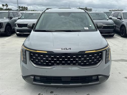 Ceramic Silver 2026 Kia Carnival Hybrid SX Prestige