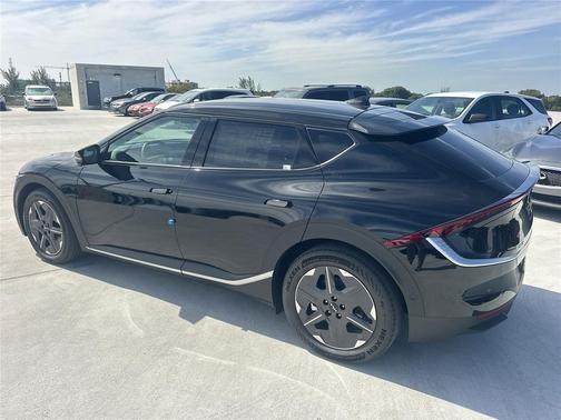 2025 Kia EV6 Light Long Range