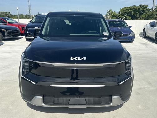 2026 Kia EV9 Light Short Range