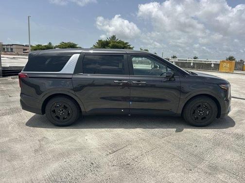 2025 Kia Carnival LX