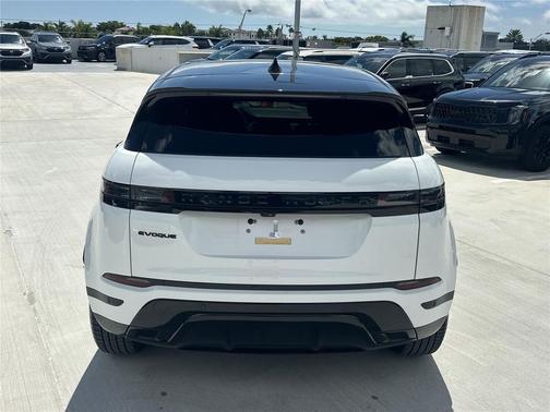 2025 Land Rover Range Rover Evoque Dynamic SE