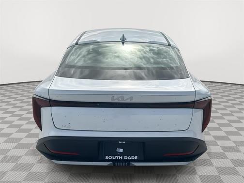 2025 Kia K4 LX